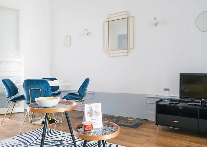 Apartamento La Verriere By La Maison De Marc- Centre - Parking Et Terrasse Poitiers